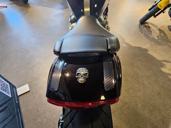 Triumph Rocket 3 R