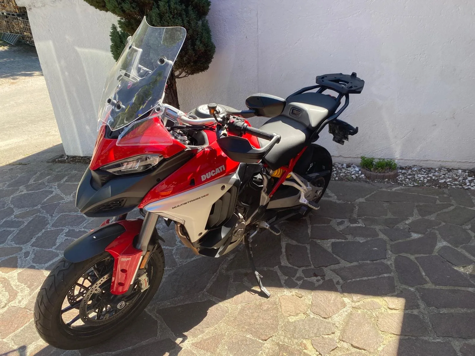 Ducati Multistrada V4 S Travel & Radar