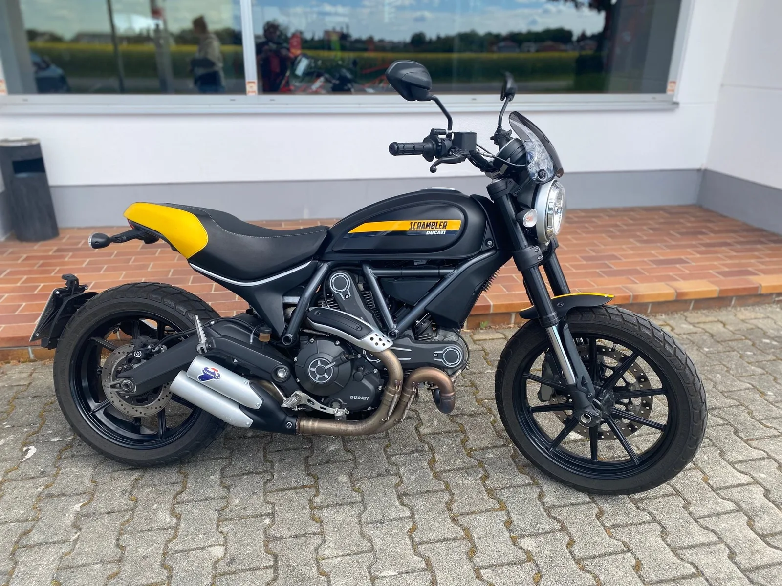 Ducati Scrambler Full Throttle