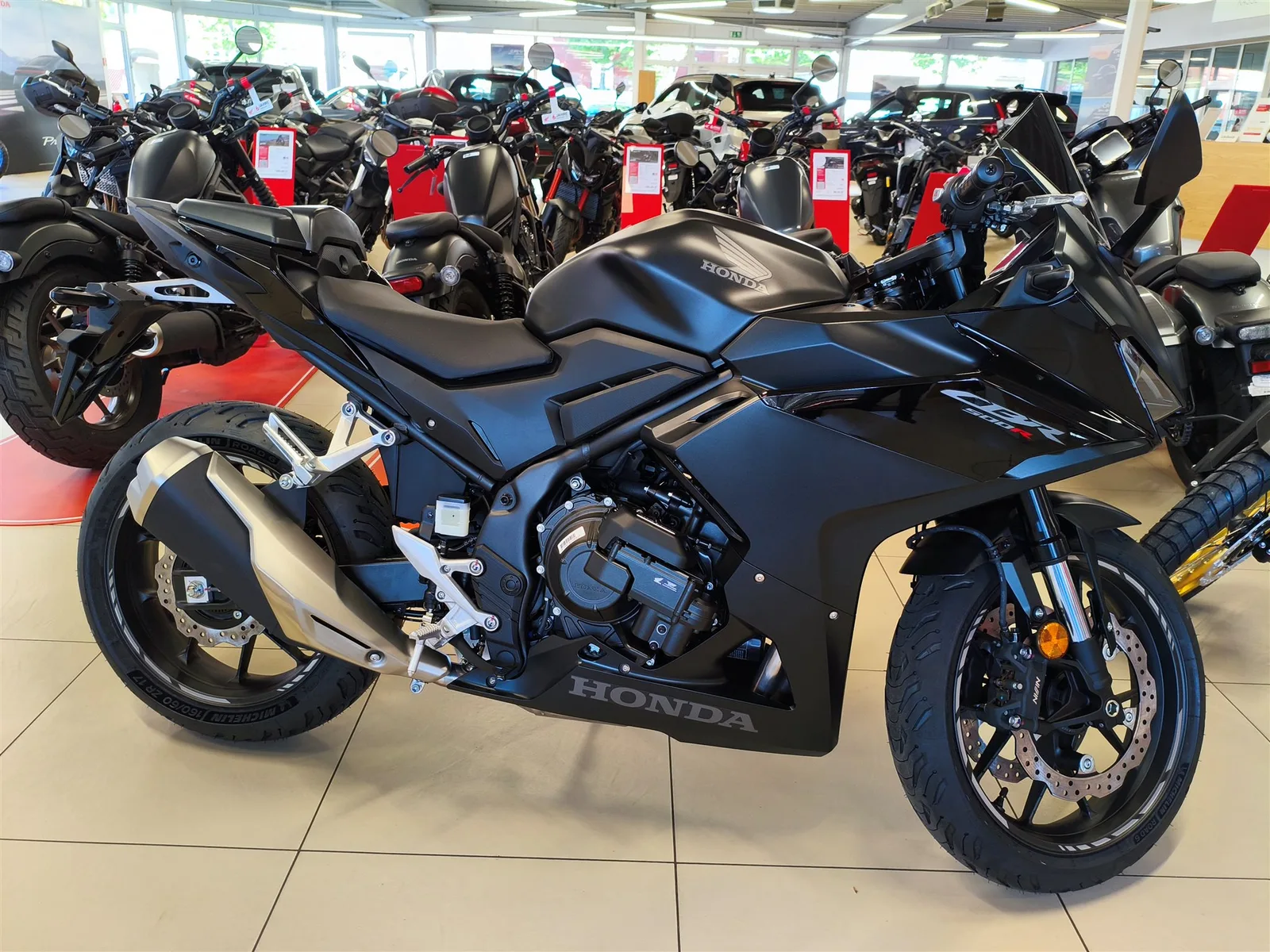 Honda CBR500R E-Clutch mit Zubehör