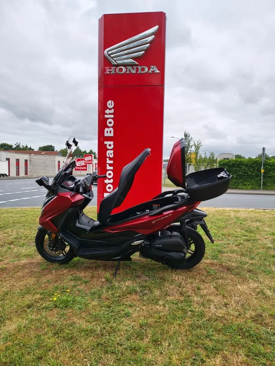 Honda Forza 125