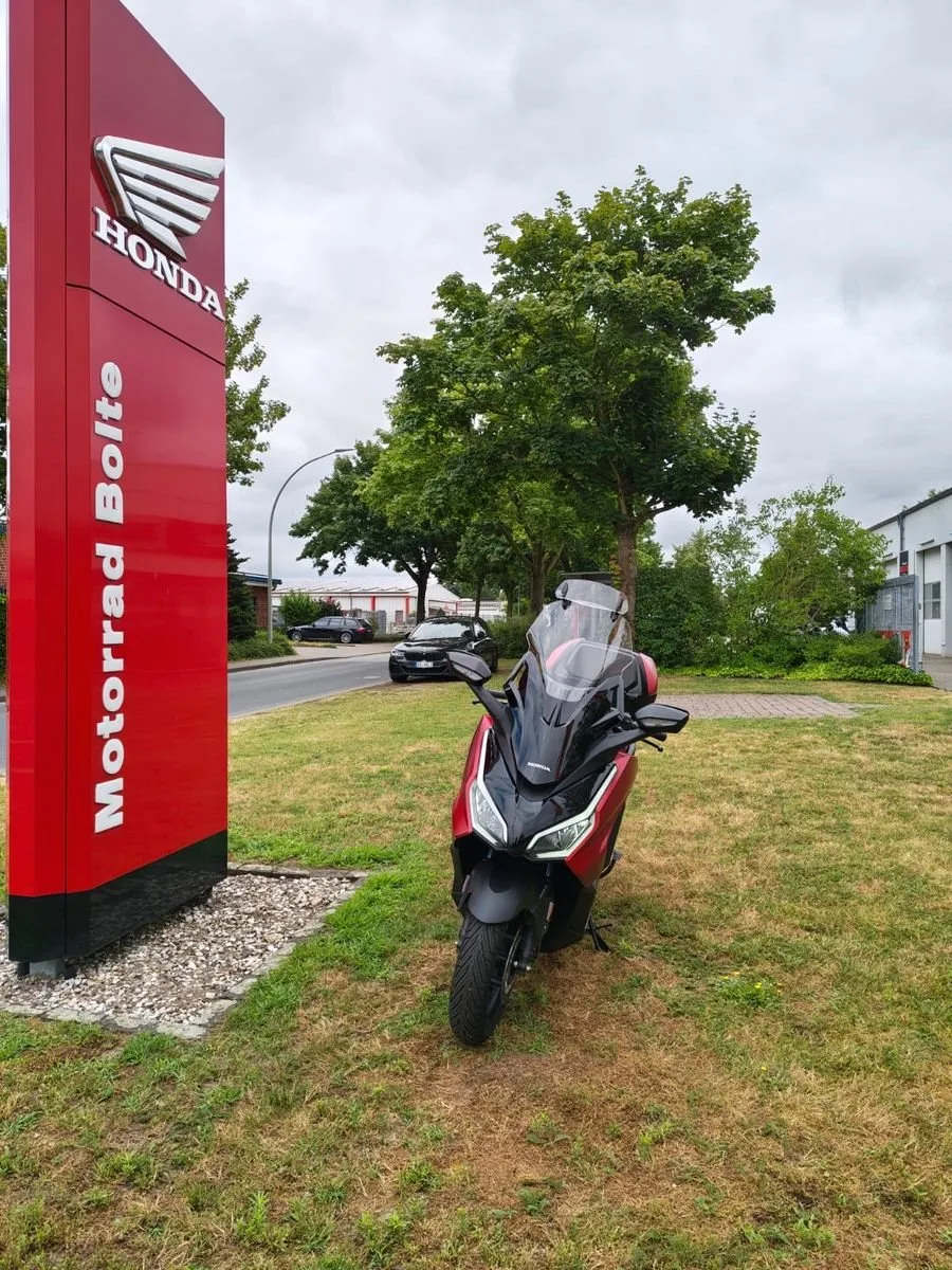 Honda Forza 125