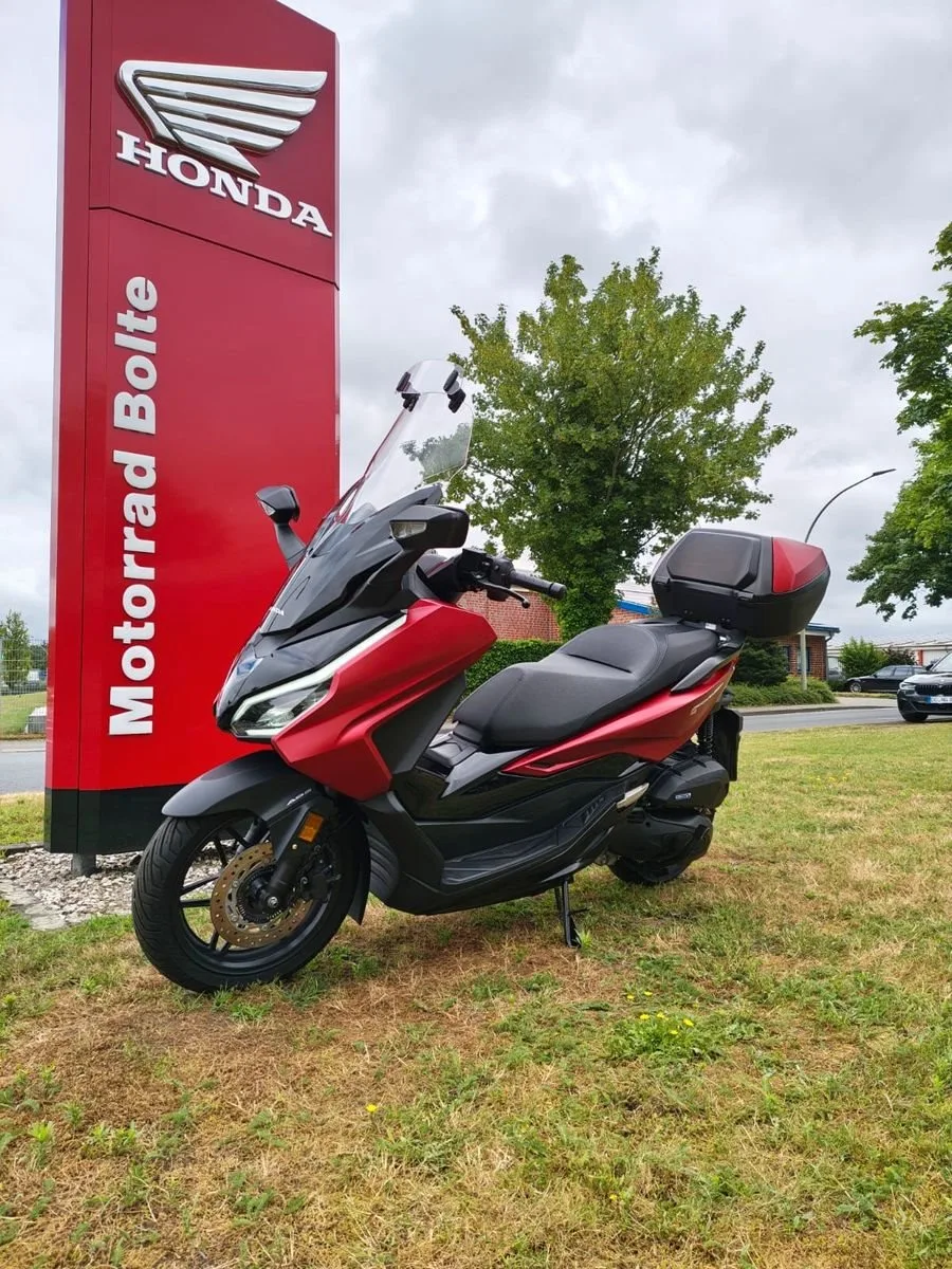 Honda Forza 125