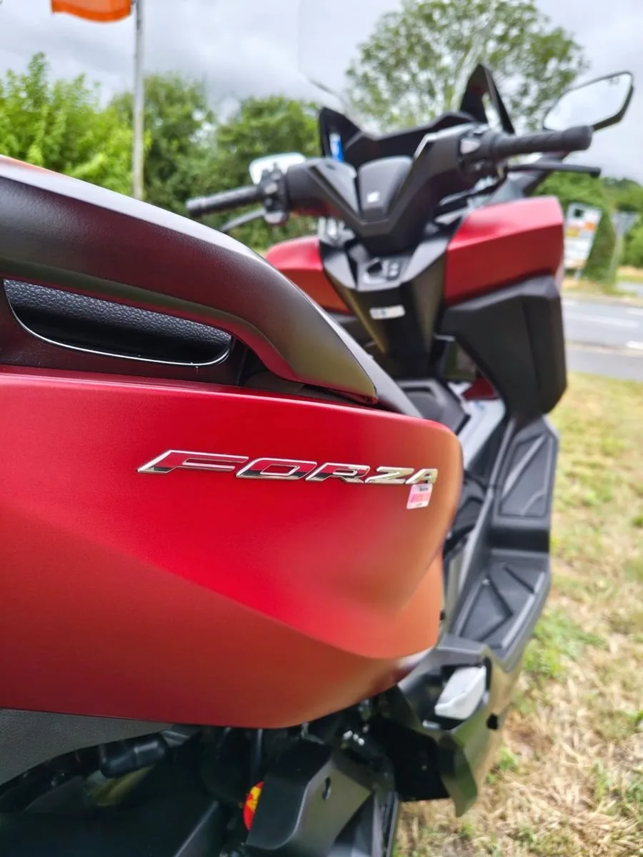 Honda Forza 125