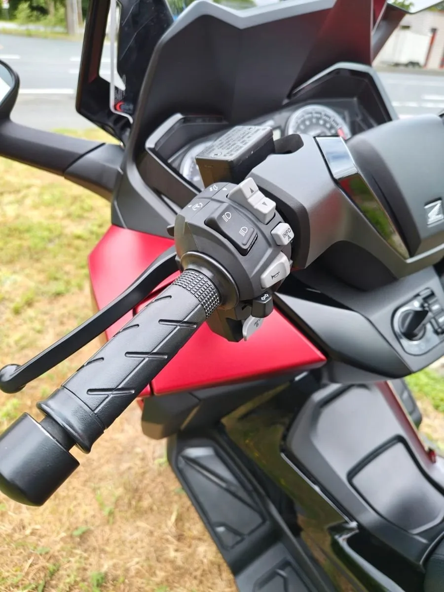 Honda Forza 125