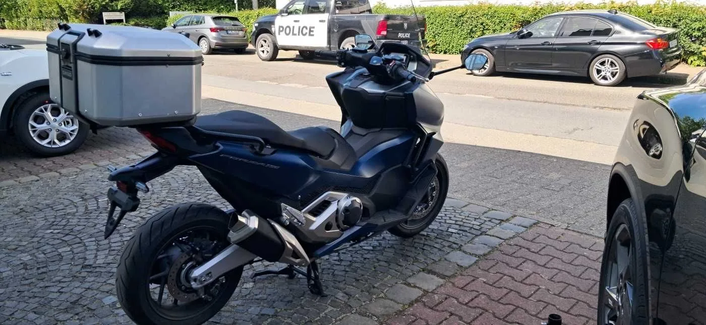 Honda Forza 750