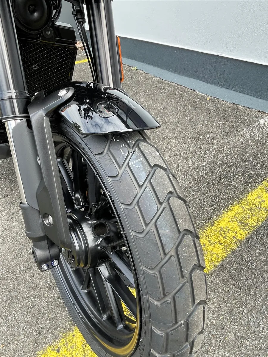Triumph Tracker 400 1,99% Finanzierungsaktion \* - Sofort verfügbar