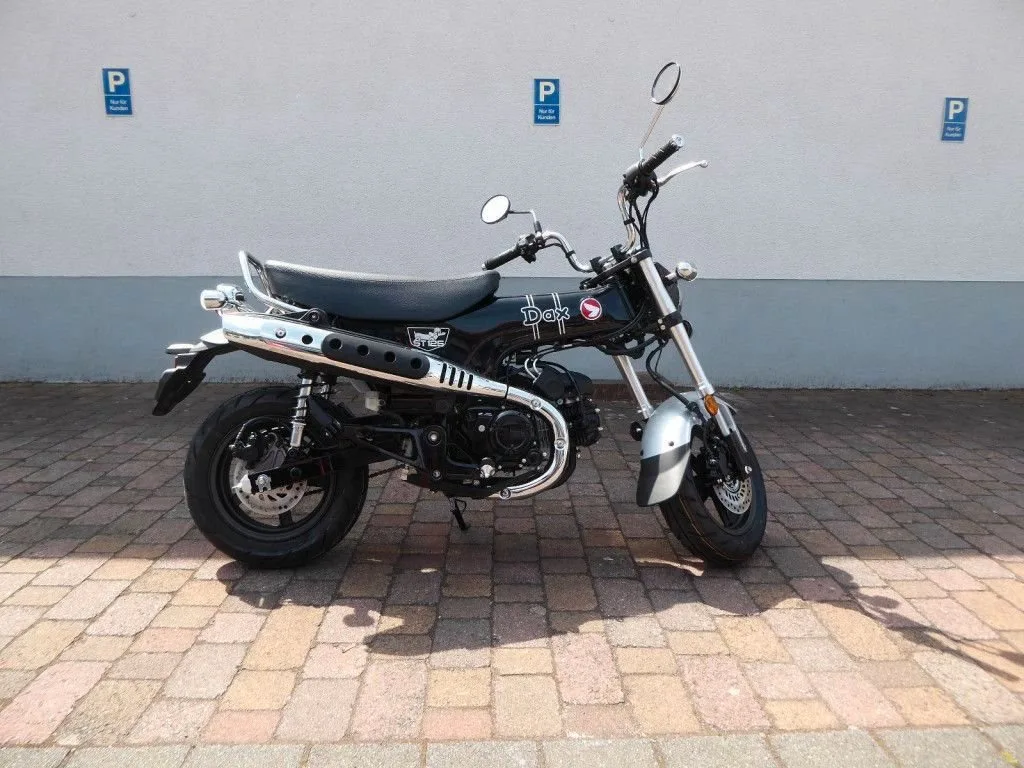 Honda Dax