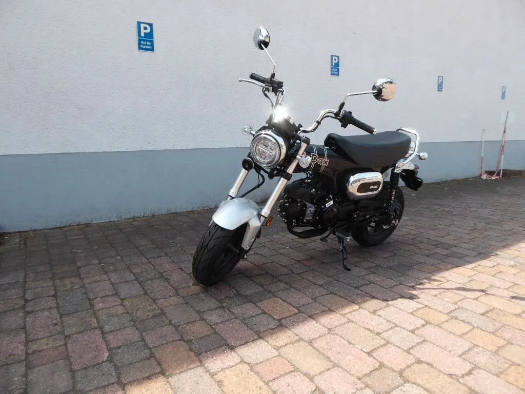 Honda Dax