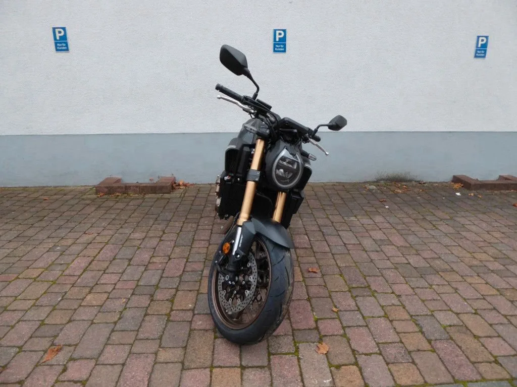 Honda CB650R E-Clutch