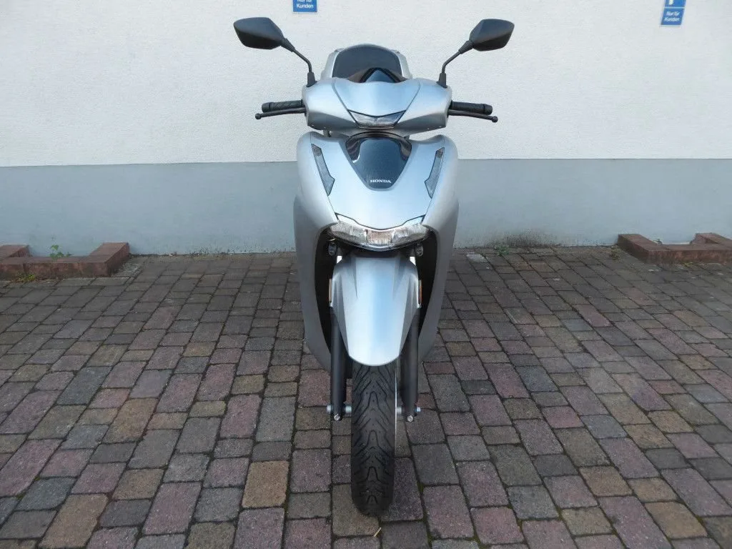 Honda SH350i 2025