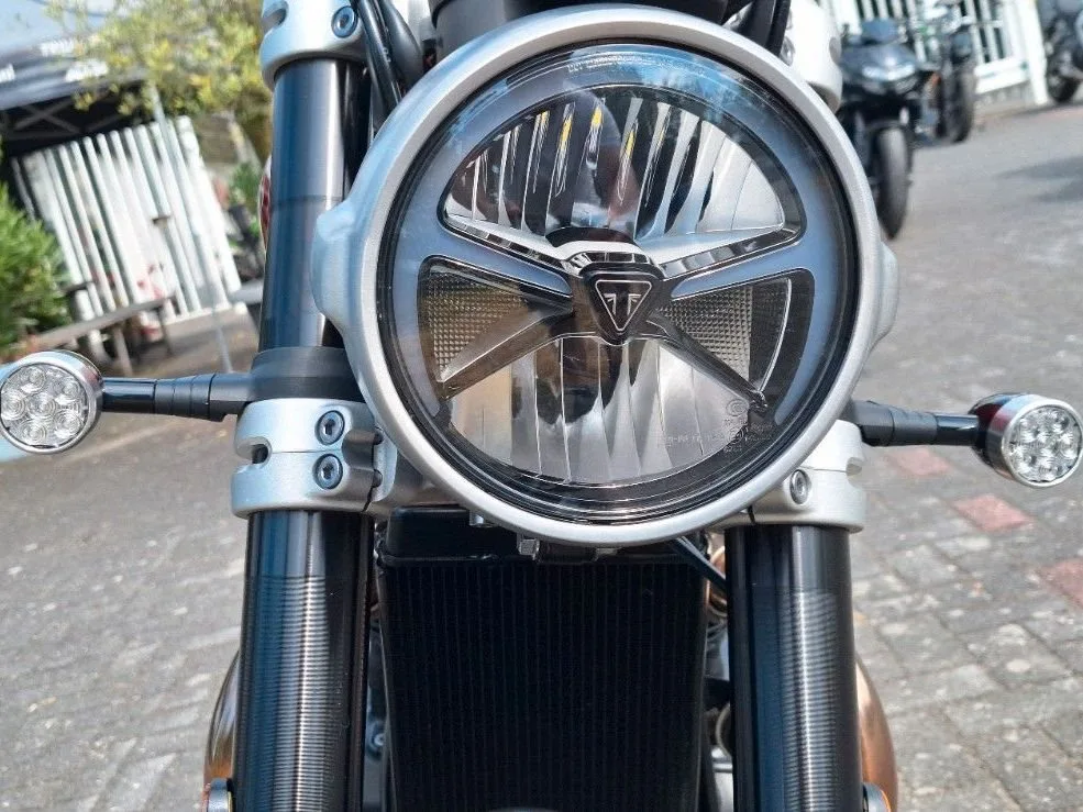 Triumph Speed Twin 1200