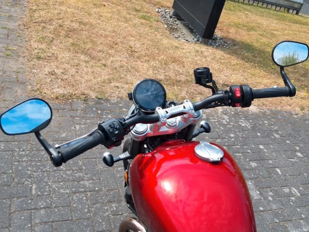 Triumph Speed Twin 1200