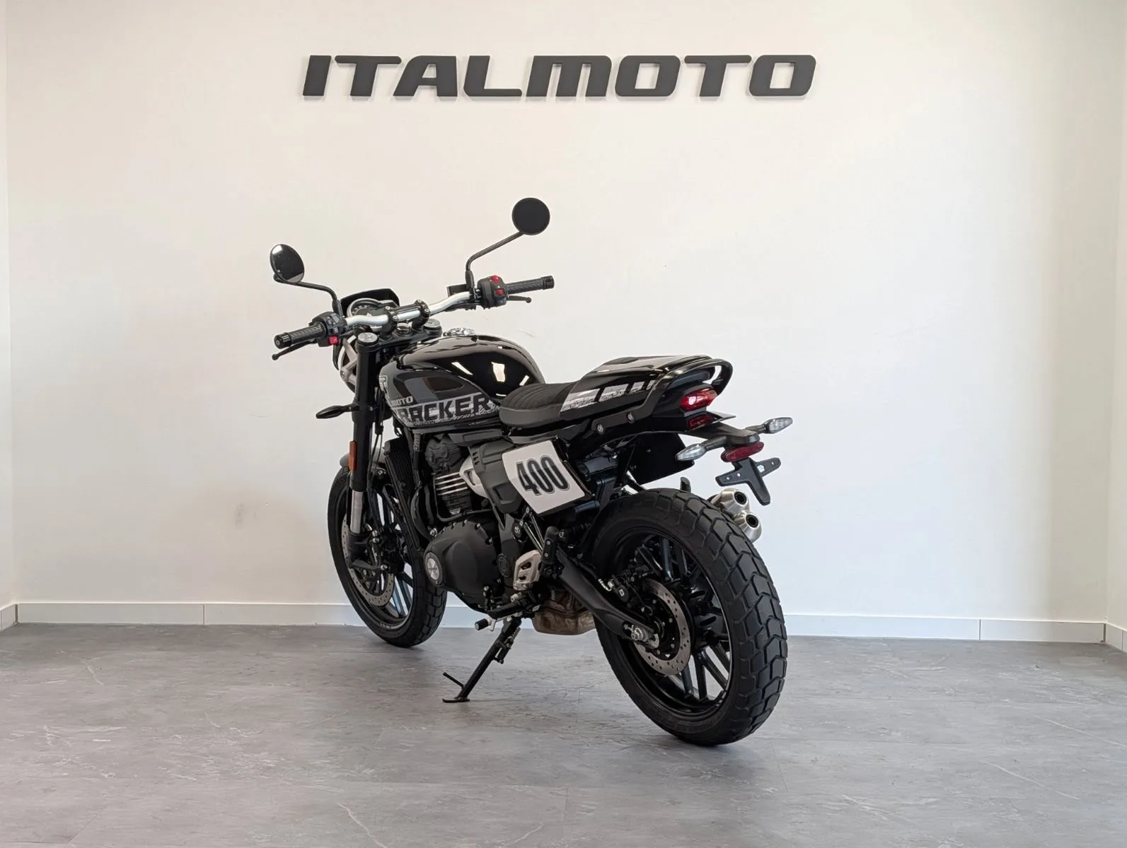 Triumph Tracker 400