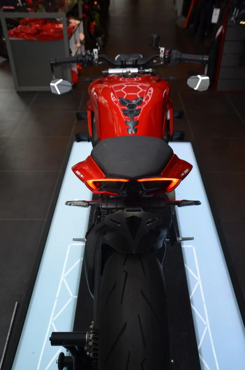 Ducati Streetfighter V4