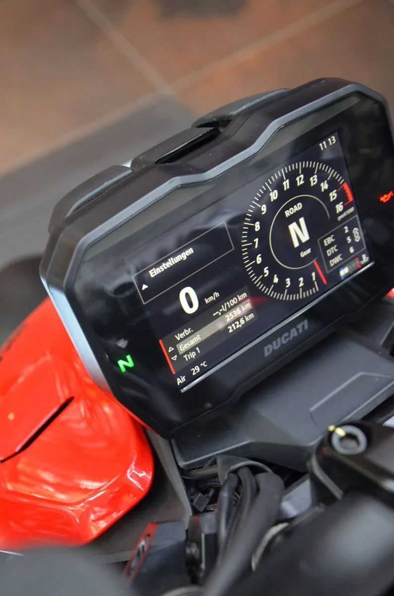 Ducati Streetfighter V4