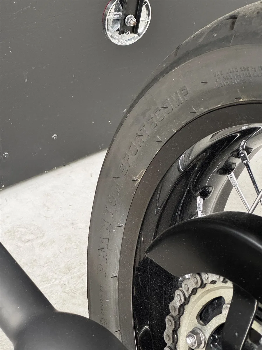 Triumph Bonneville T120 Black