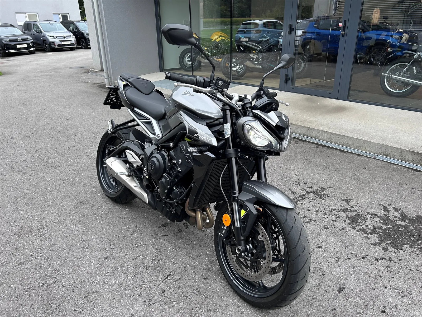 Triumph Street Triple 765 R
