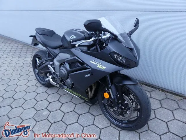 Triumph Daytona 660