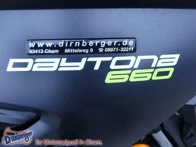 Triumph Daytona 660