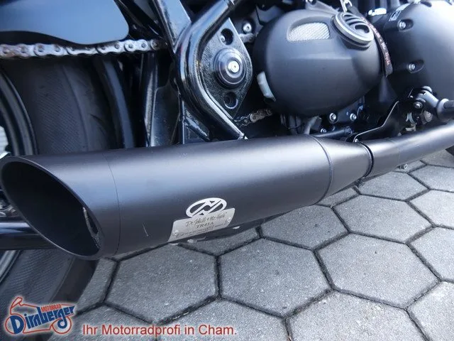Triumph Bonneville Bobber
