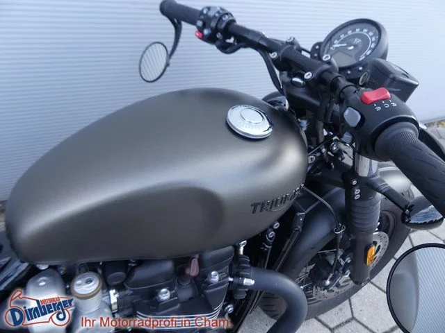 Triumph Bonneville Bobber