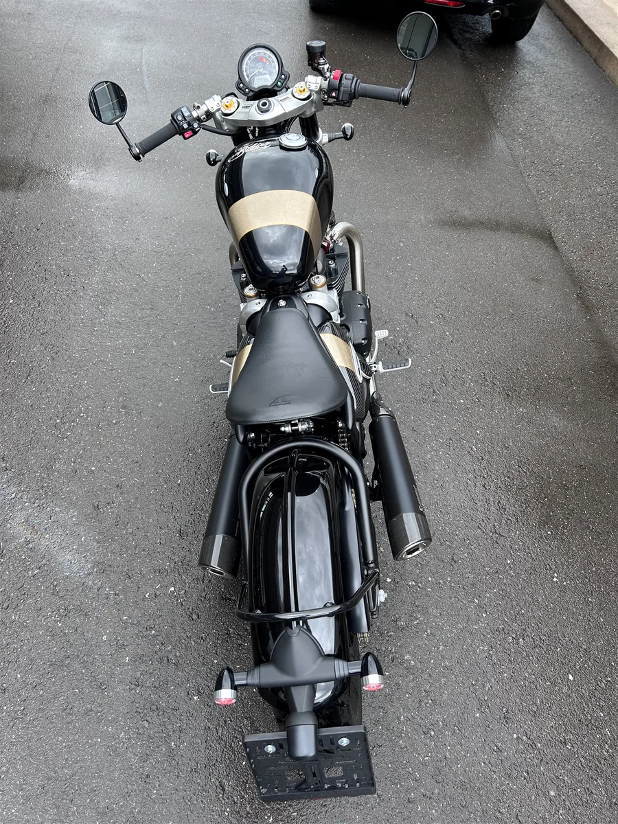 Triumph Bonneville Bobber TFC