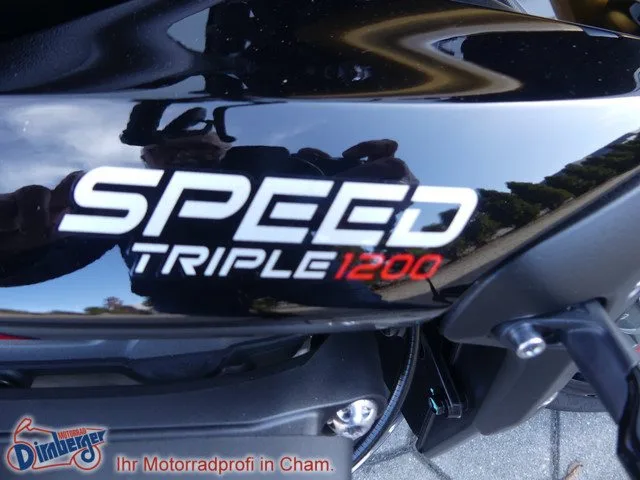 Triumph Speed Triple 1200 RS