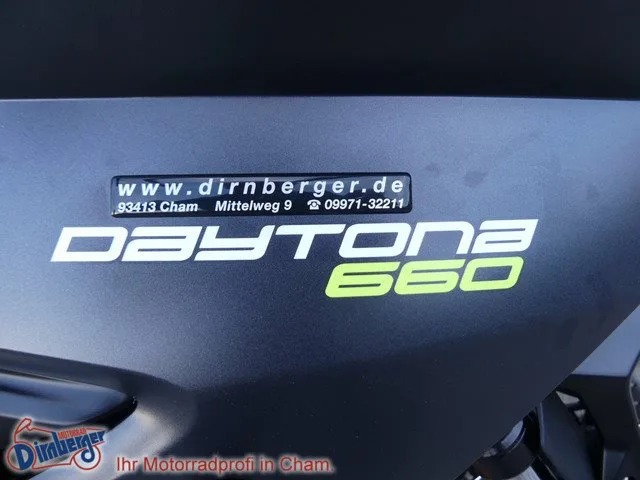 Triumph Daytona 660