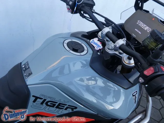 Triumph Tiger 900 Desert Edition