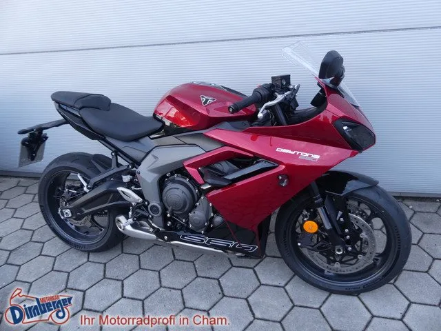 Triumph Daytona 660
