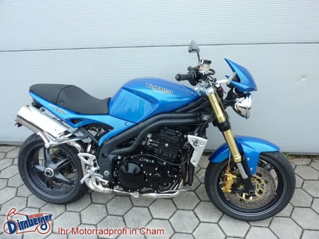 Triumph Speed Triple 1050 aus Frauenhand TOP Zustand