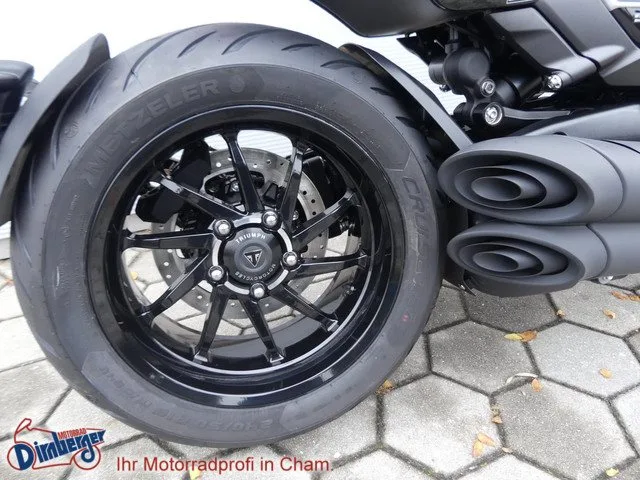 Triumph Rocket 3 Storm GT