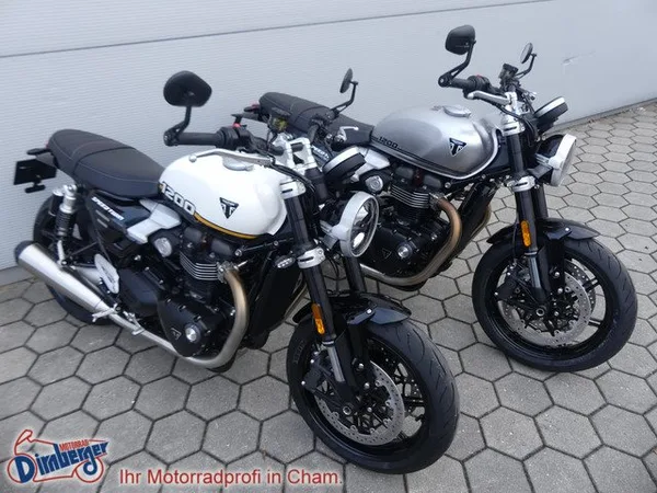 Triumph Speed Twin 1200