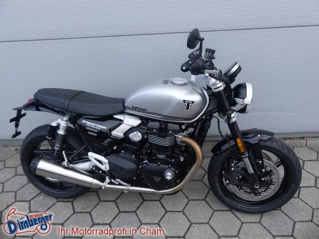 Triumph Speed Twin 1200