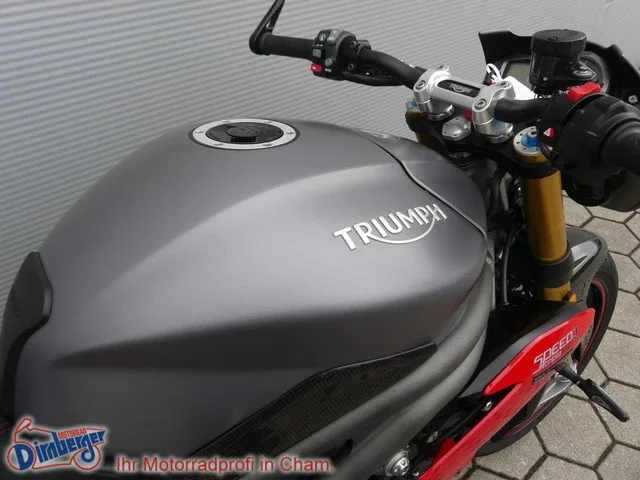 Triumph Speed Triple R