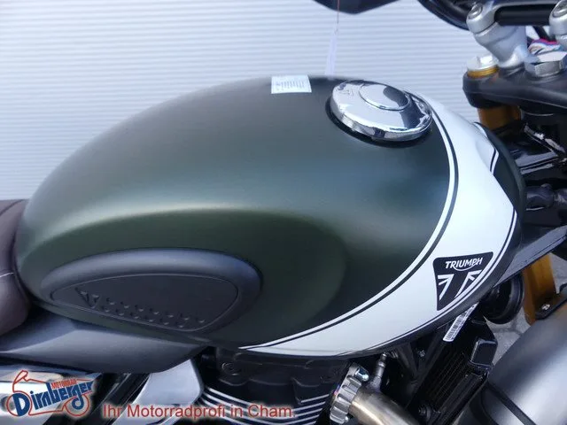 Triumph Scrambler 400 X
