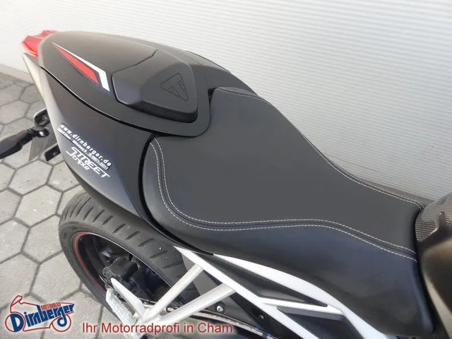 Triumph Street Triple 765 RS