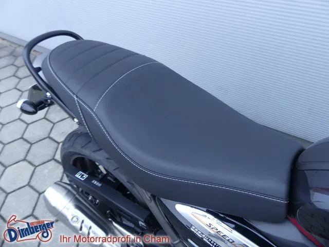 Triumph Speed 400