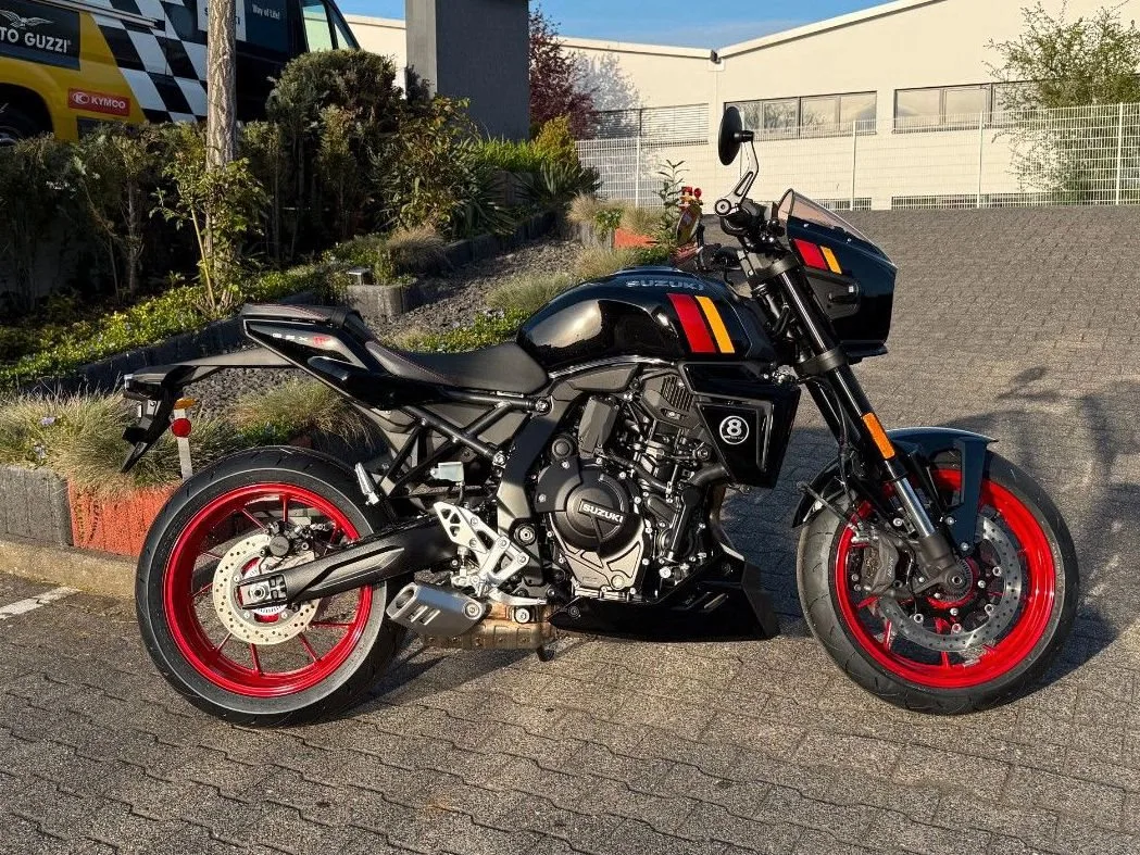 Suzuki GSX-8TT