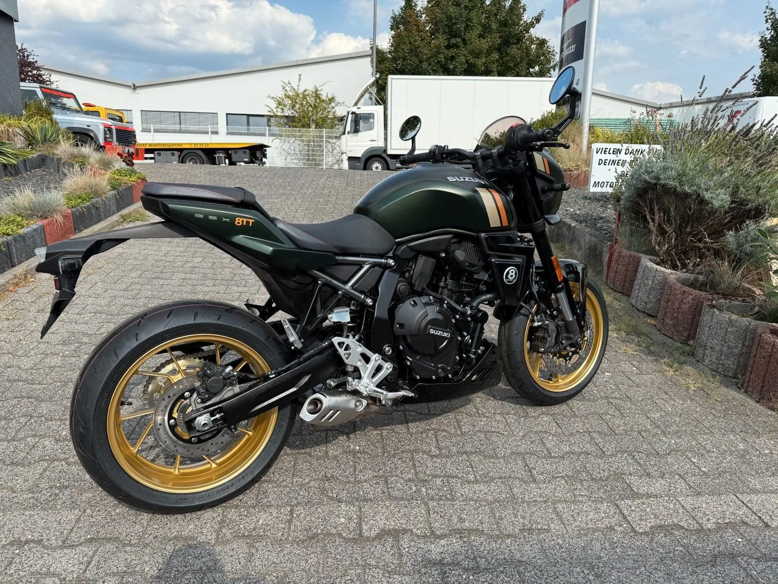Suzuki GSX-8TT