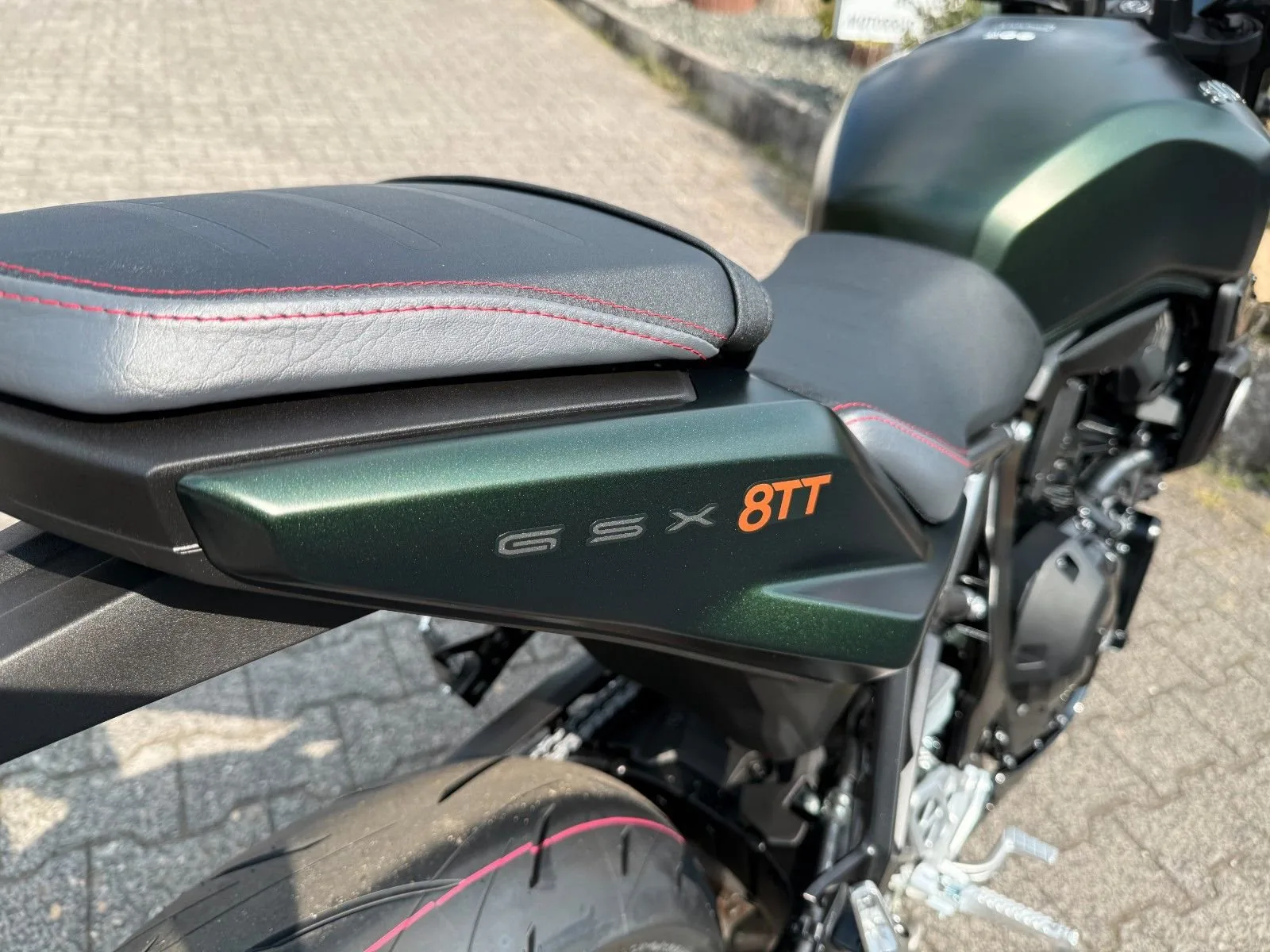 Suzuki GSX-8TT