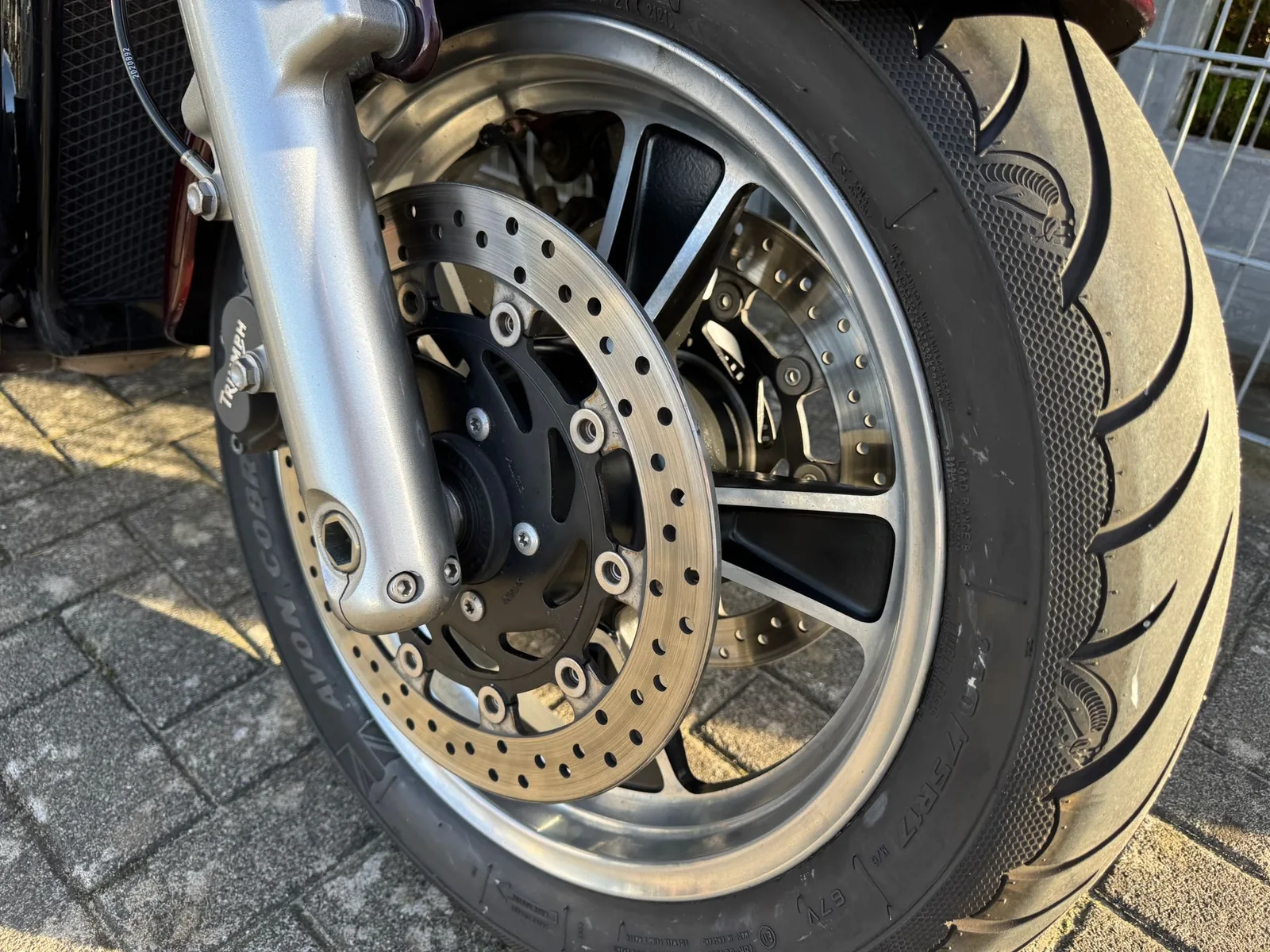 Triumph Thunderbird Commander