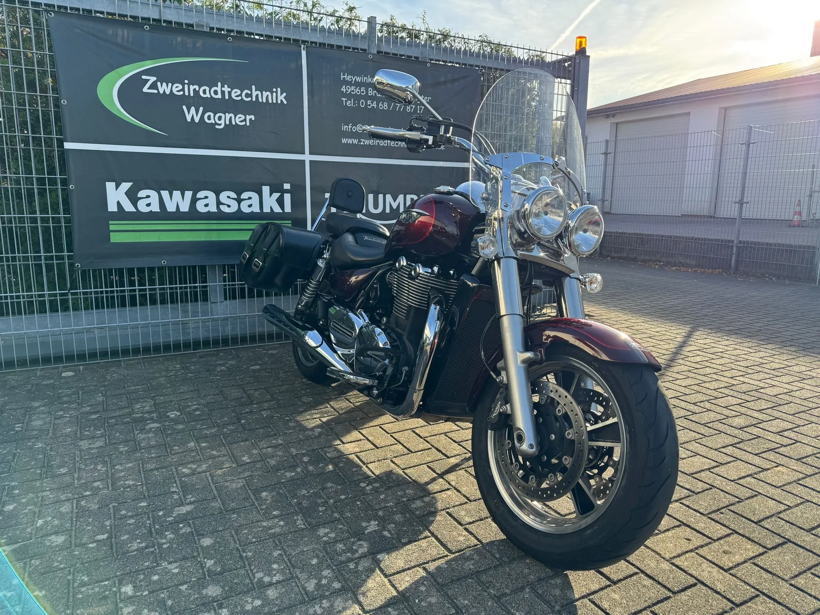 Triumph Thunderbird Commander