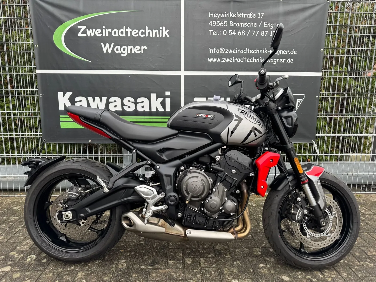 Triumph Trident 660
