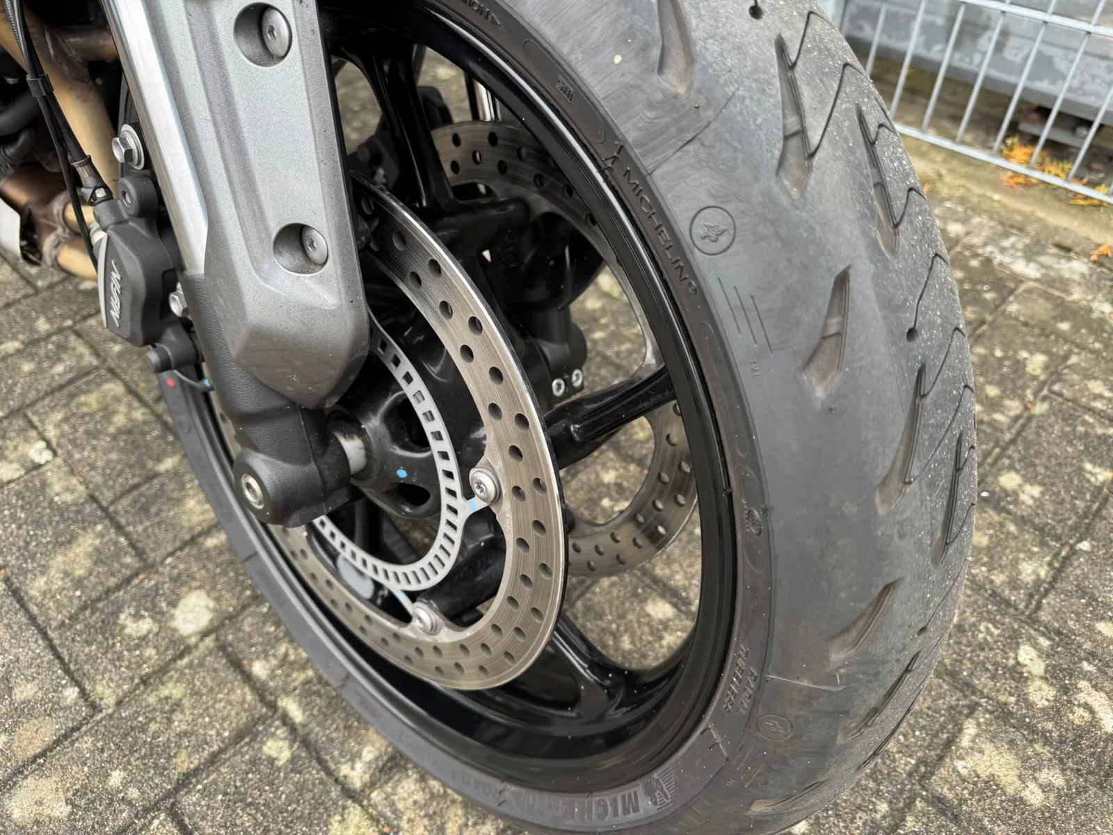 Triumph Trident 660