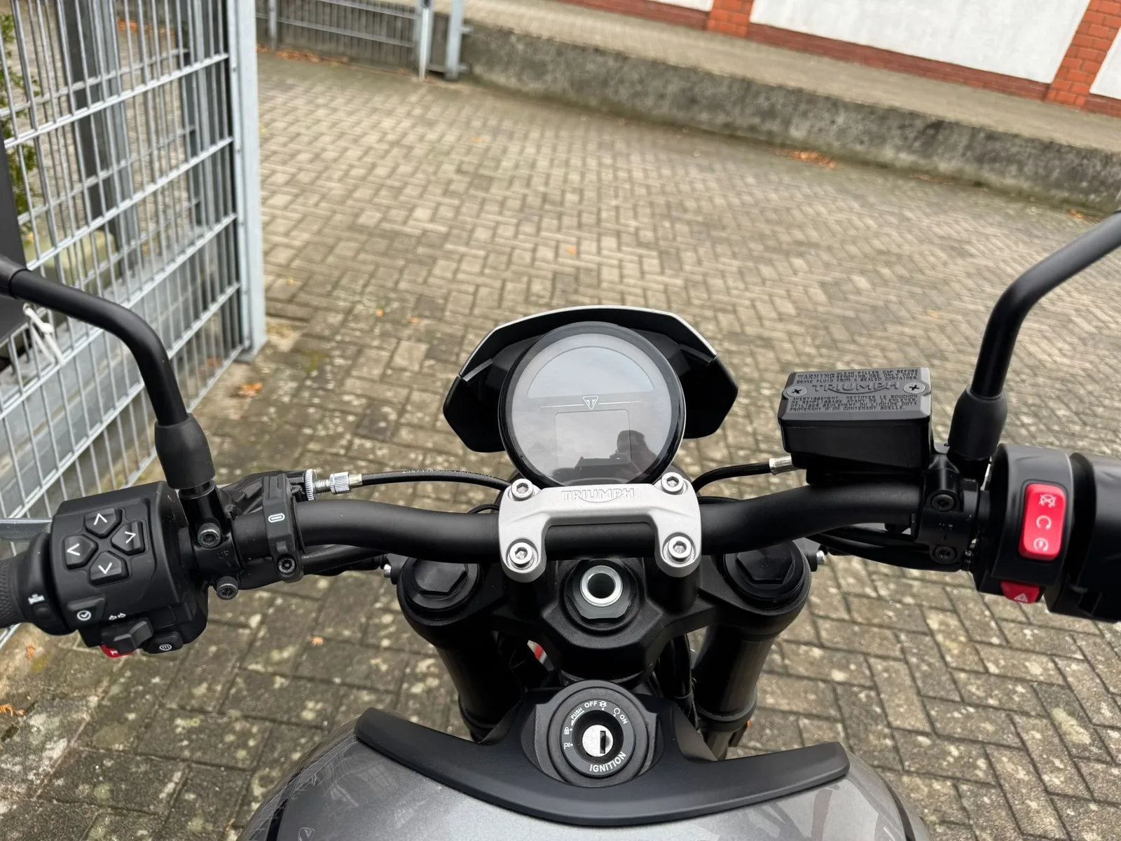 Triumph Trident 660