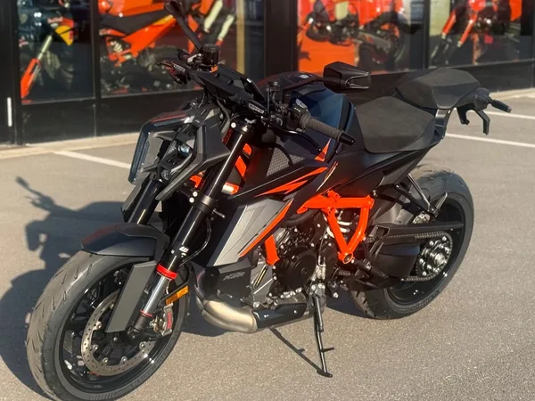 KTM 1390 Super Duke R