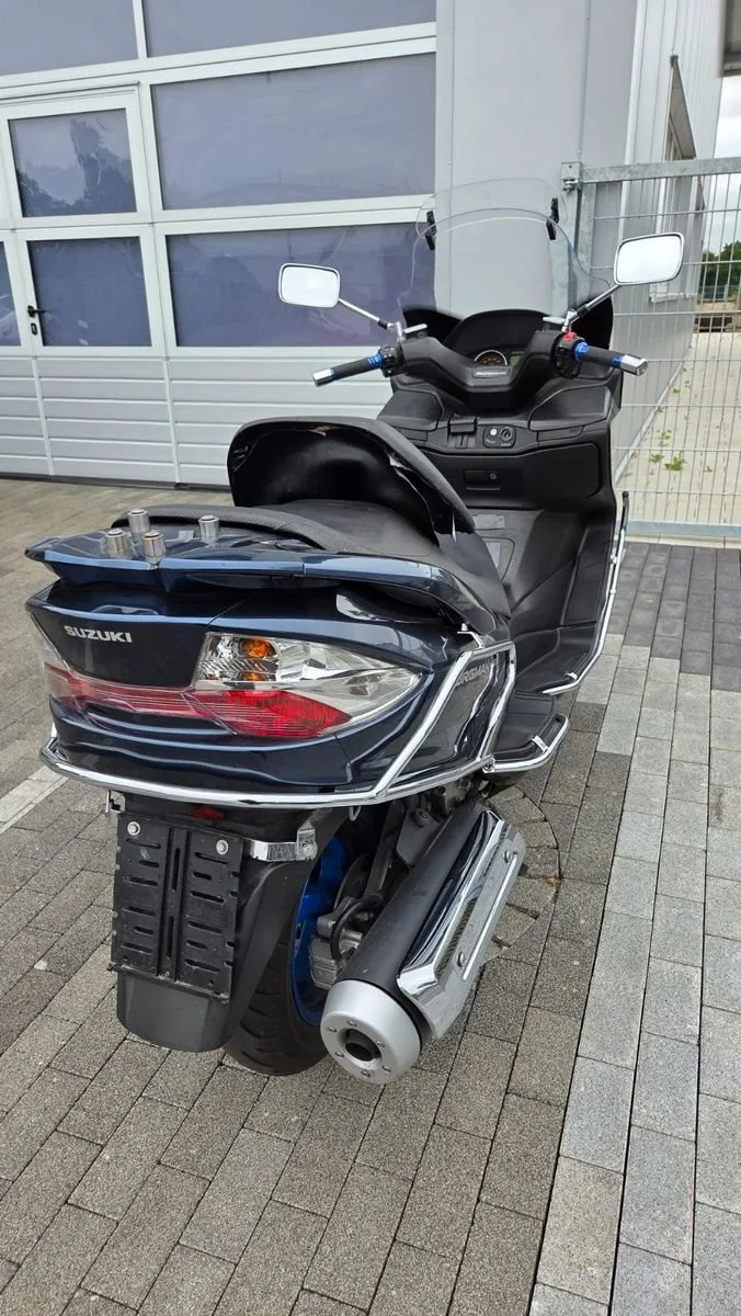 Suzuki Burgman 400