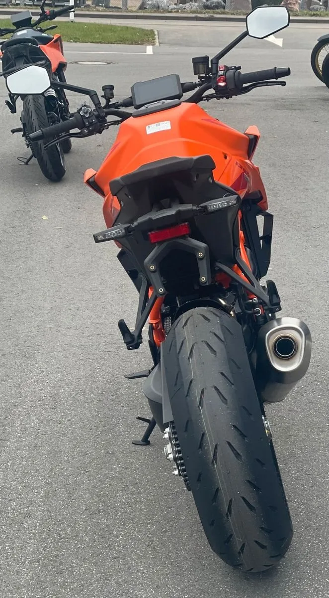 KTM 1390 Super Duke R EVO